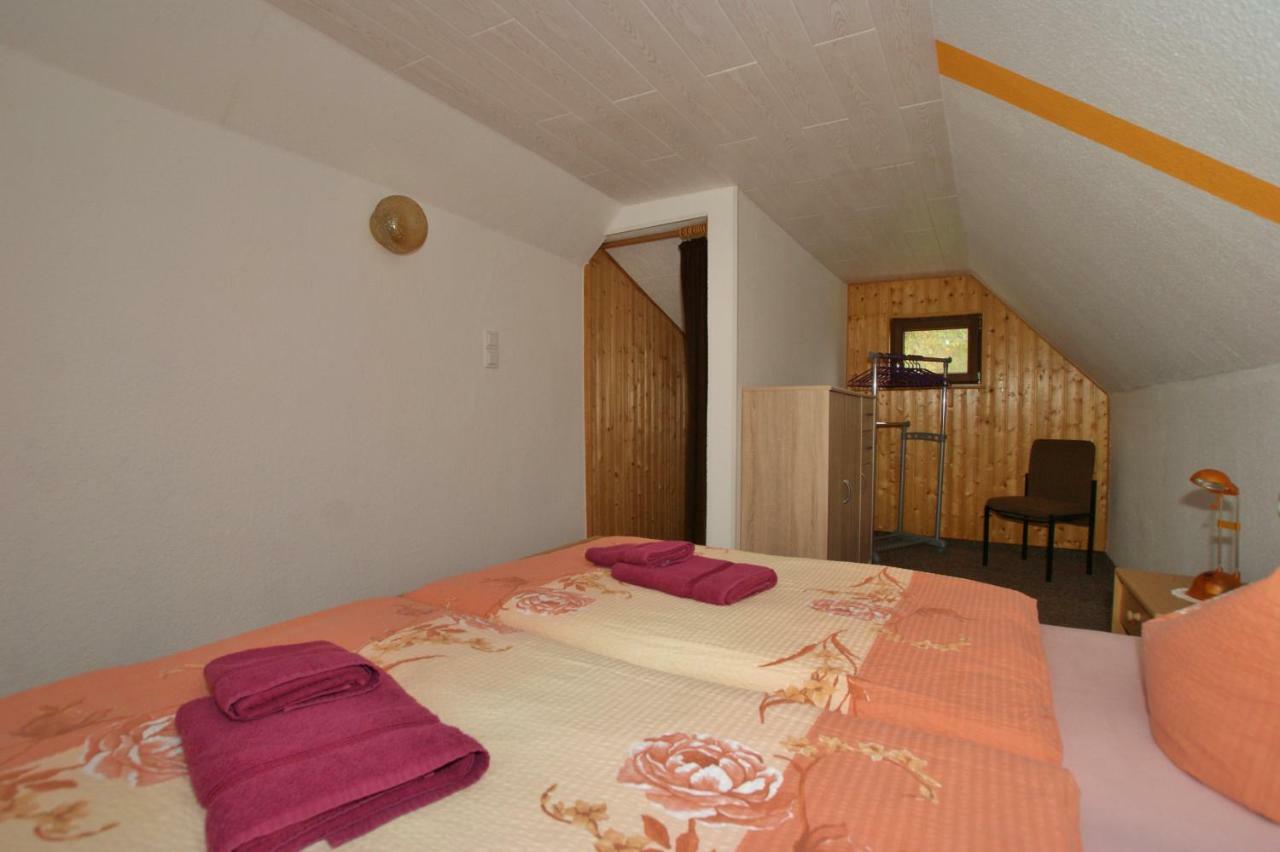 Ferienhaus Schaffrath Ehrenberg  エクステリア 写真